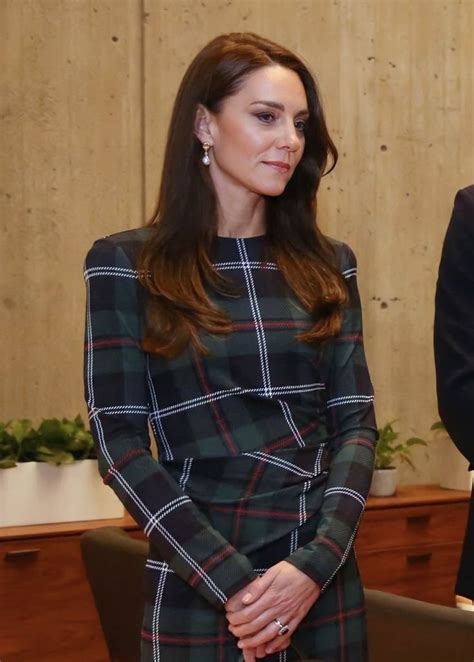 kate middleton green tartan dress